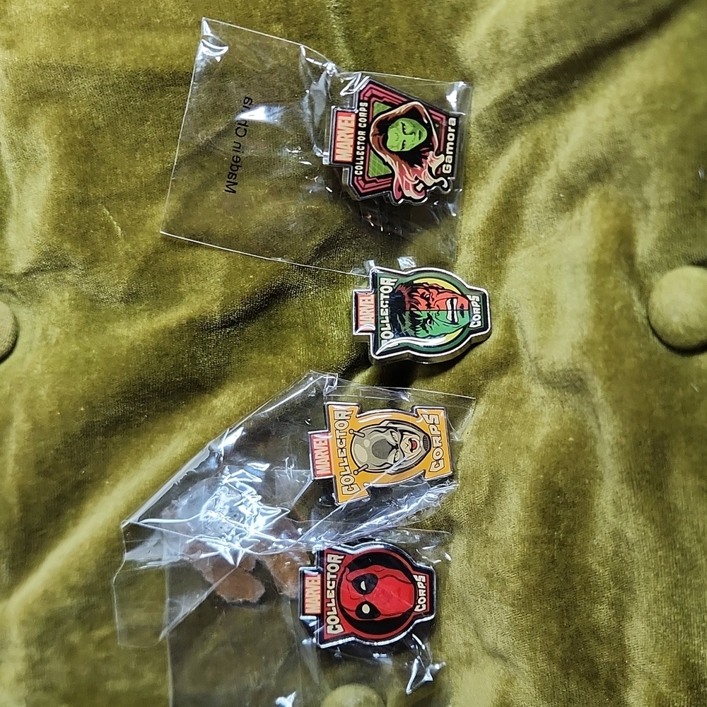 New Package Loot Crate Collector Corps Collectable Marvel Lapel Pin Bundle of 4